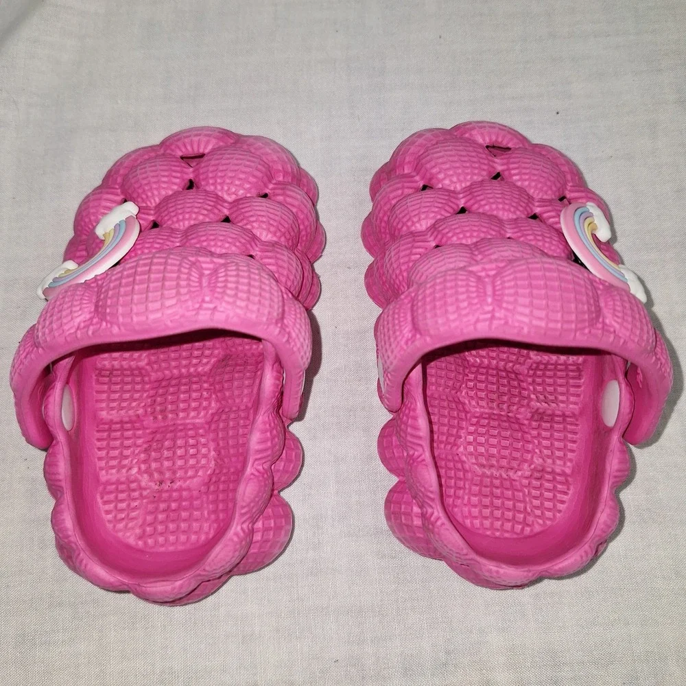 Y2K Bright Pink Size 8/9 Rainbow Bubble Slides Clogs Kids Golf Ball Cute Rainbow